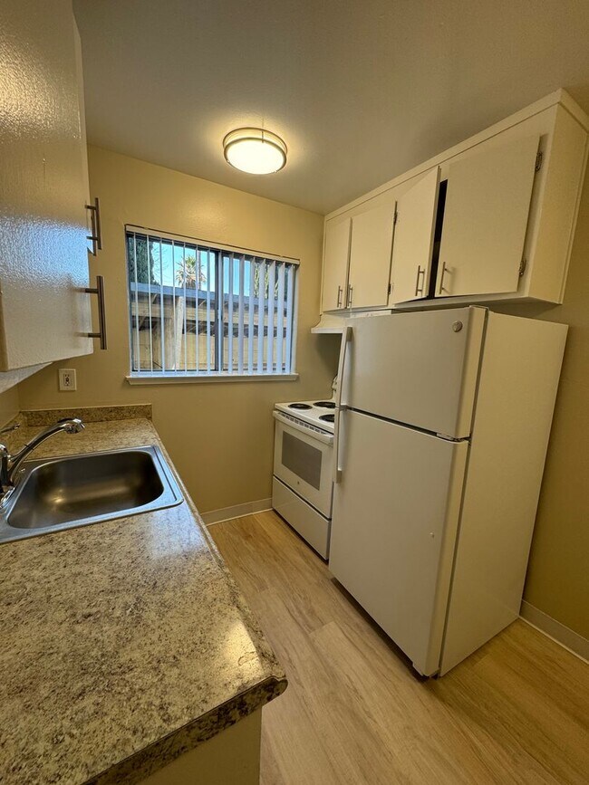 Foto del edificio - Nice first floor 1 bedroom 1 bath apartment available now!