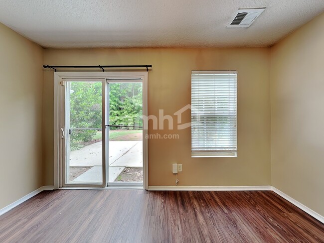 Building Photo - 2908 Thoreau Drive