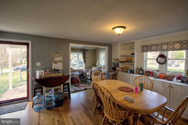 Building Photo - 21 Crumley Ave