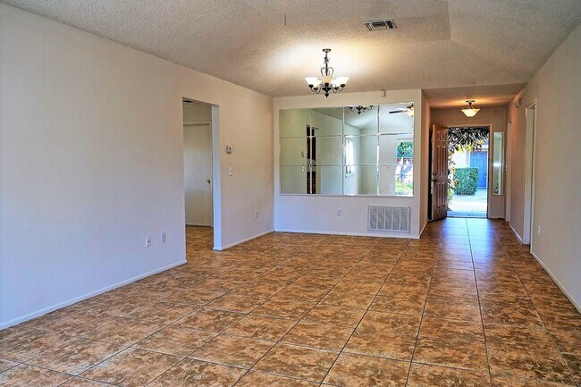 Foto del edificio - Single family home in Winter Park! 3/2 wit...