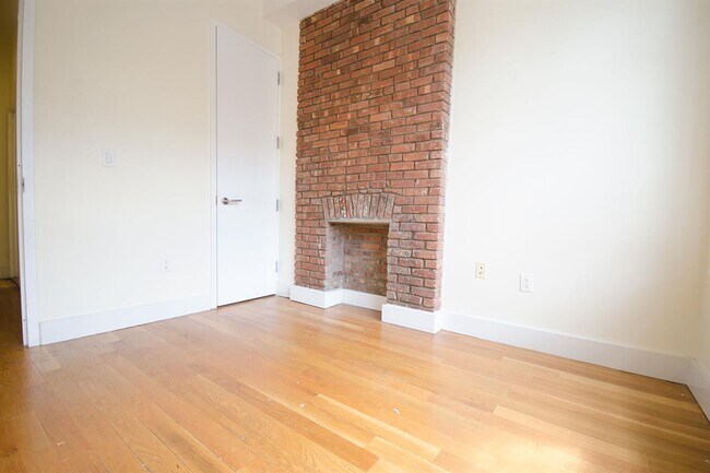 Foto del edificio - 299 Throop Ave