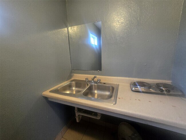 Foto del edificio - 4902 FM1765