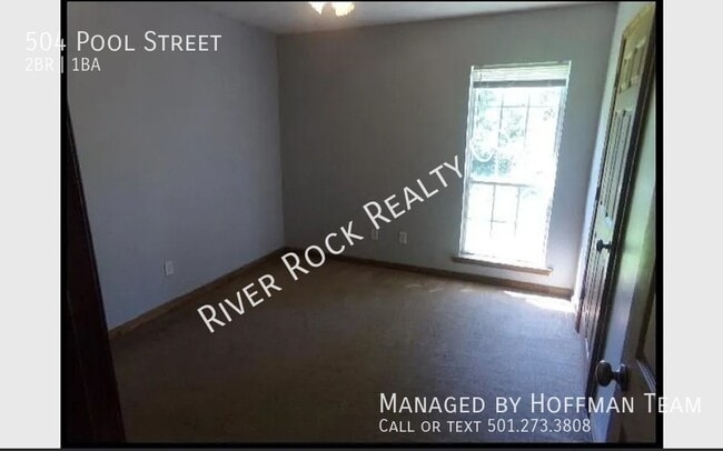 Building Photo - 504 S Pool St