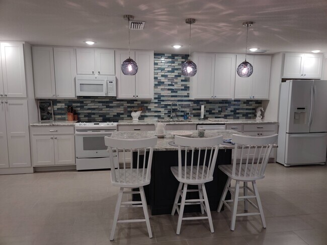 Building Photo - 5157 Silent Loop