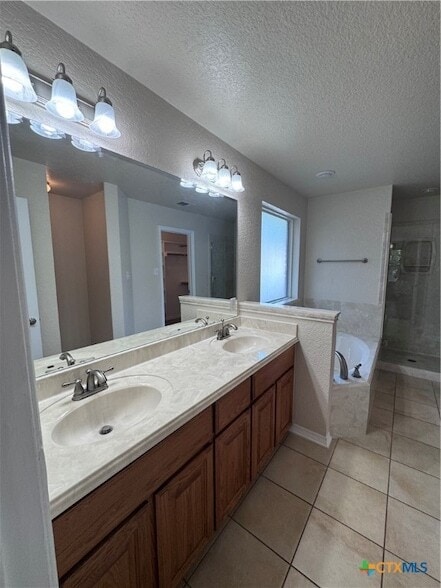 Building Photo - 2536 Mugho Dr
