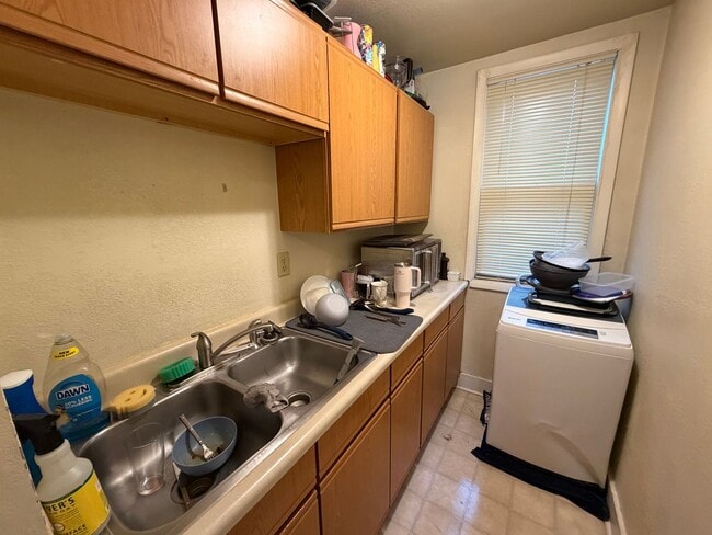 Building Photo - 1207 High Ave