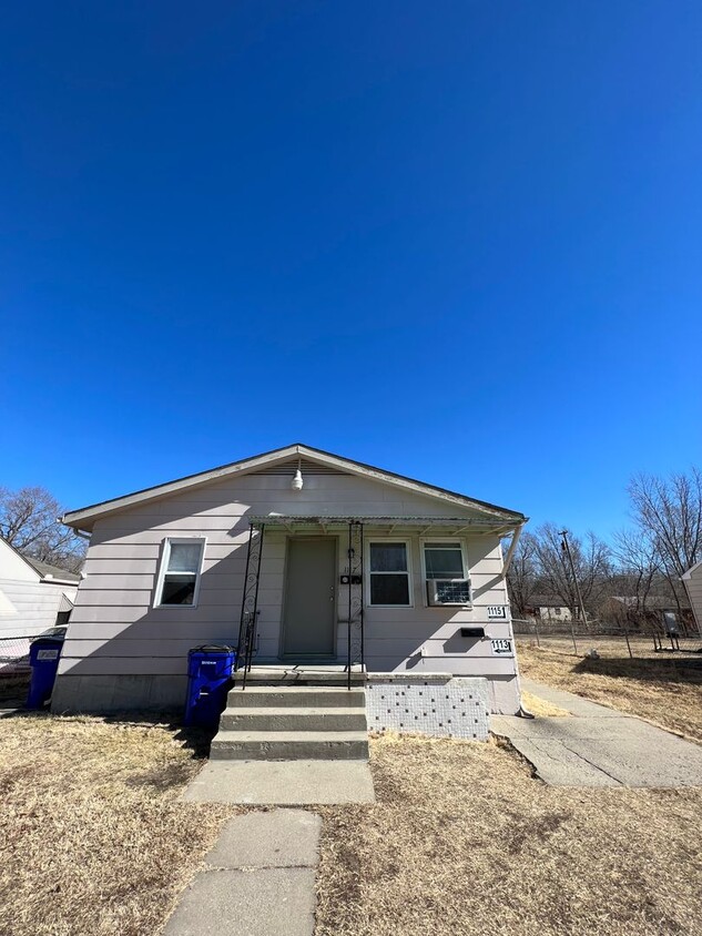 Primary Photo - Remodeled 3 Bedroom 1 bathroom apartment