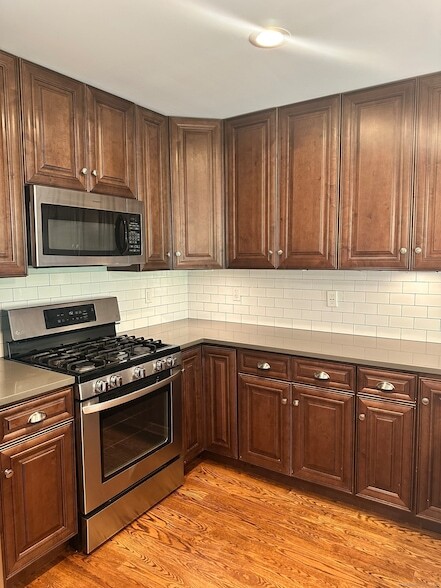 Building Photo - 2A Knollwood Dr