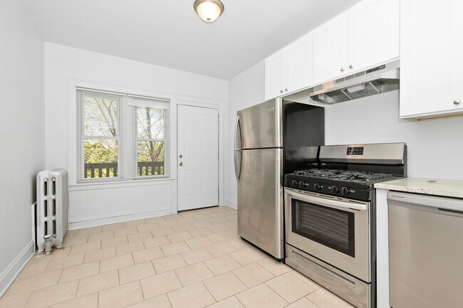 Building Photo - 2618 W 64th St