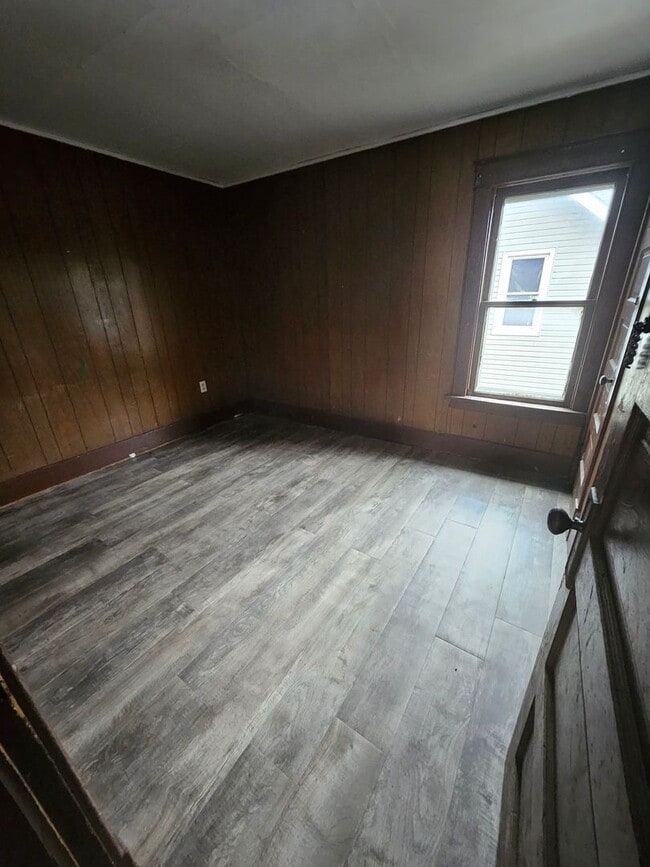 Foto del edificio - Upper 3 bedroom unit