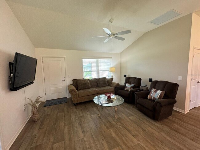 Building Photo - 3152 Ely Cir