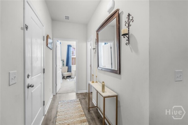 Foto del edificio - 148 Benelli Dr