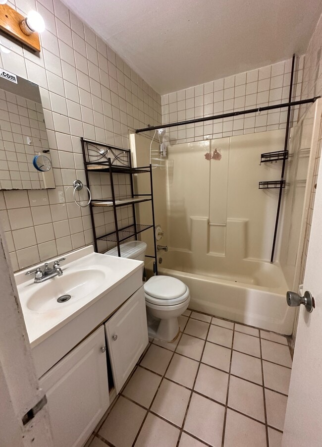 Photo - 4600 Kelmar Dr Apartment