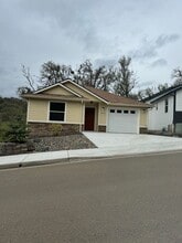 Building Photo - 1720 NE Alameda Ave