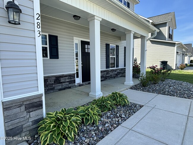 Foto del edificio - 283 Crossroads Store Dr