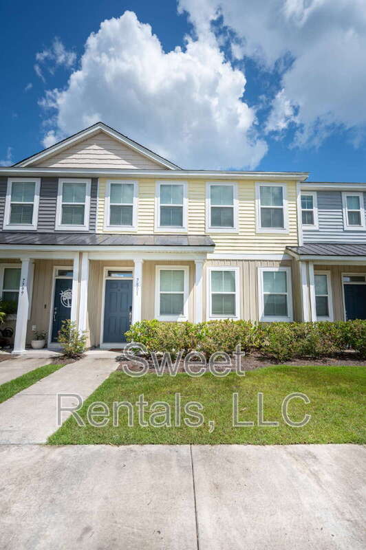 Building Photo - 7801 Montview Rd