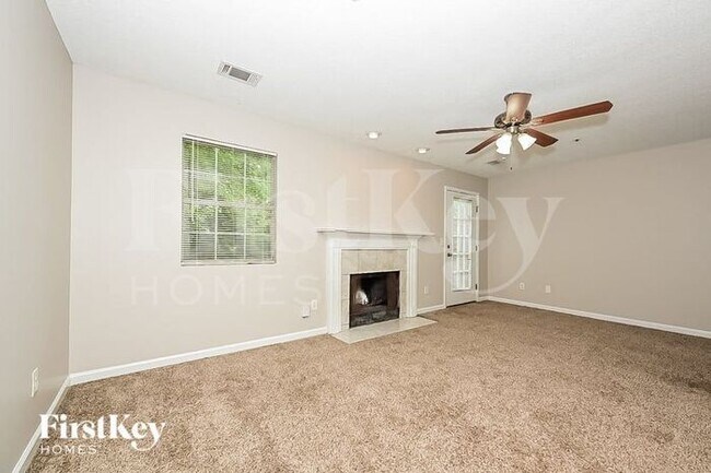 Foto del edificio - 3784 Soapstone Rd