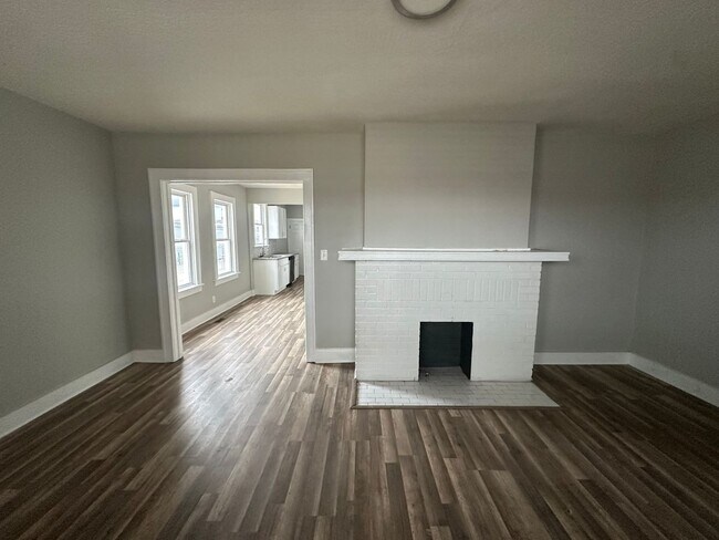 Foto del edificio - 833 Lilley Ave