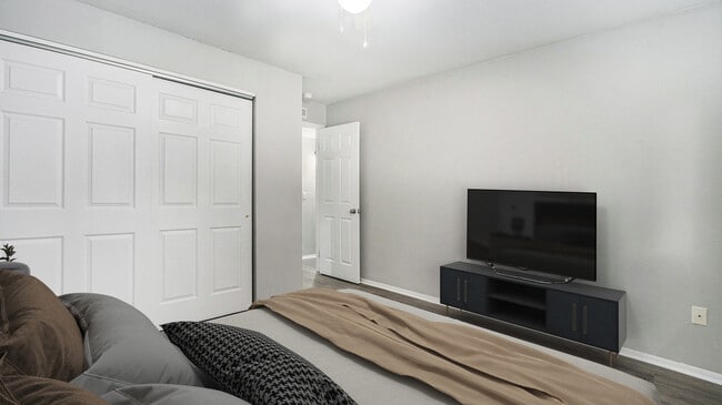 Building Photo - Brookhill Apartments