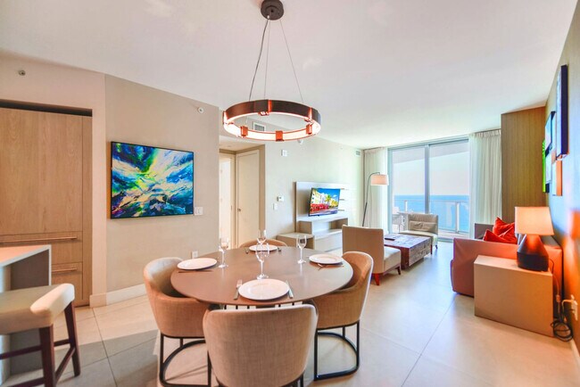 Building Photo - 4111 S Ocean Dr