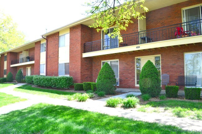 Building Photo - 10448 Wornall Rd