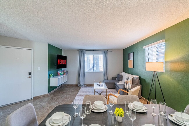 Foto del edificio - 8550 E McDowell Rd