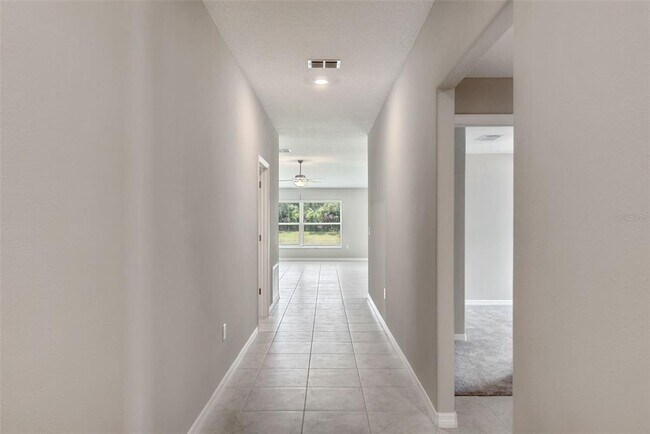 Building Photo - 7122 Samuel Ivy Dr