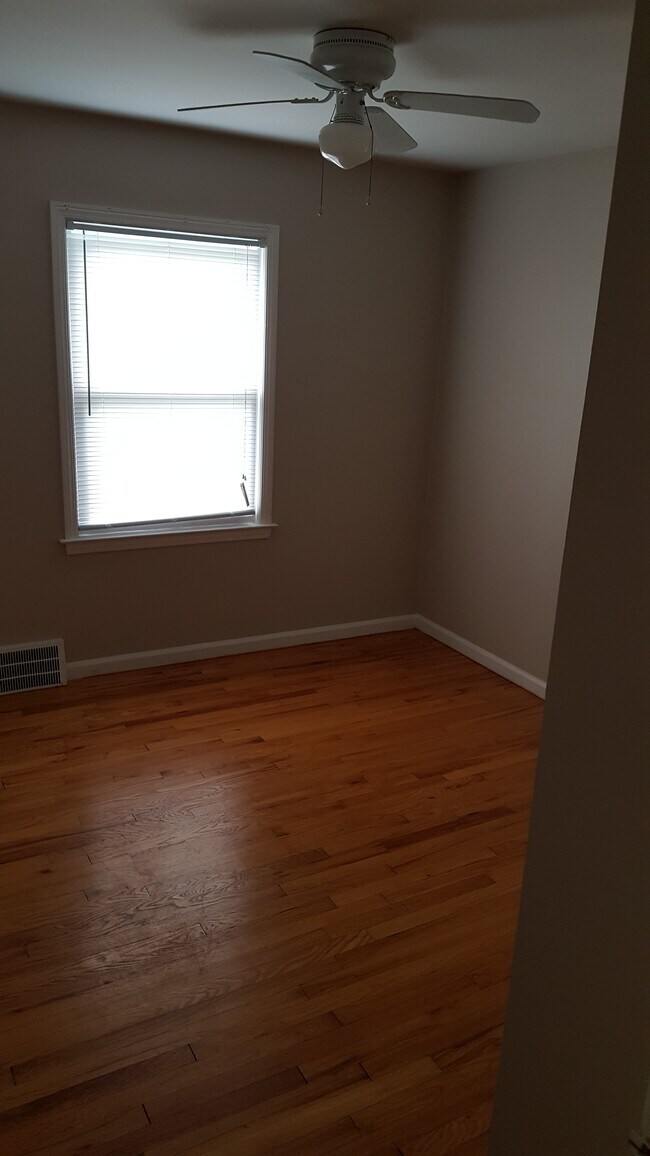 Foto del edificio - 13660 Manhattan St