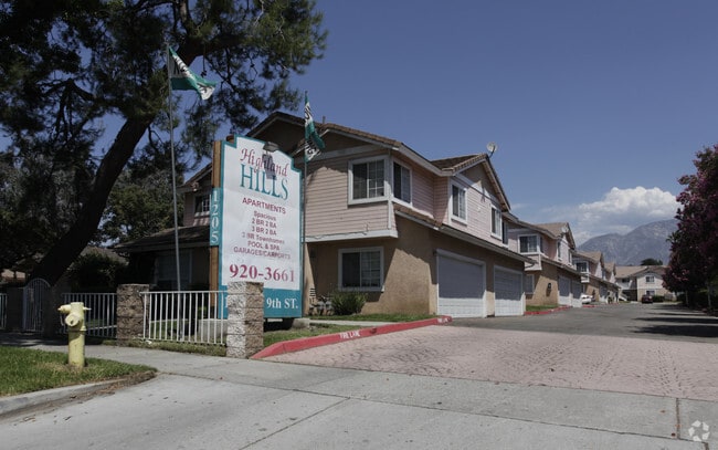 Building Photo - Highland Hills