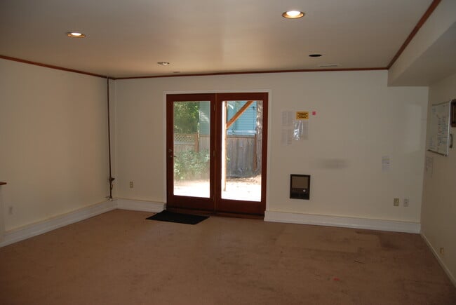 Building Photo - 13310 NE 74th St