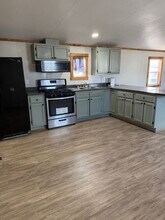 Building Photo - 16030 S Missouri 37 Businesss