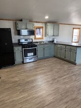 Building Photo - 16030 S Missouri 37 Businesss