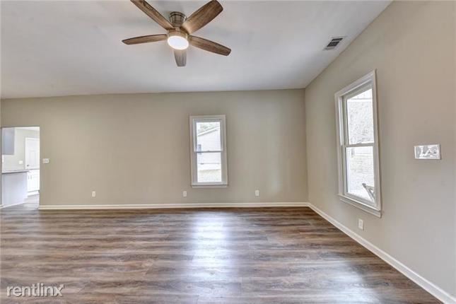 Building Photo - 3 br, 2 bath House - 4852 Lanier Avenue