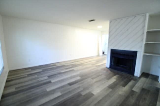 Building Photo - 5736 NW 25th Terrace