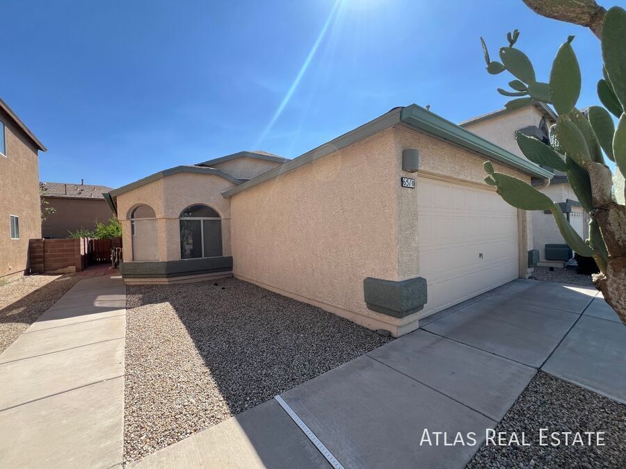 Foto principal - 6510 E Garden Stone Dr