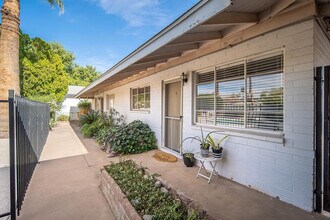 Building Photo - 3517 E Montecito Ave