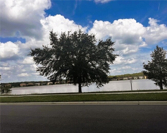 Photo - 10777 Garden Lily Dr Townhome