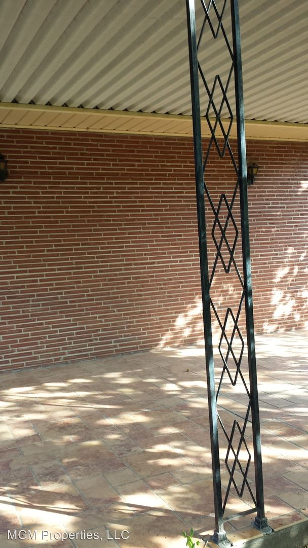 Foto del edificio - 1601 Van Fleet Ln