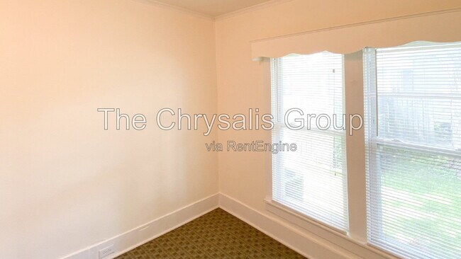 Foto del edificio - 1319 W Madison St