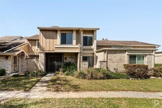 Building Photo - 11614 Village Pl Dr