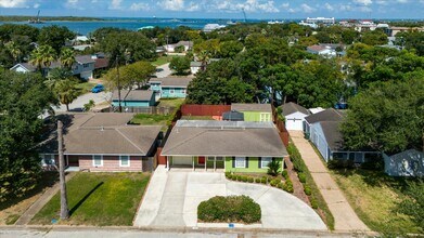 Building Photo - 116 Tarpon Ave