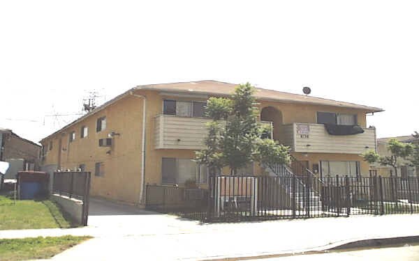 Building Photo - 6736 Beck Ave