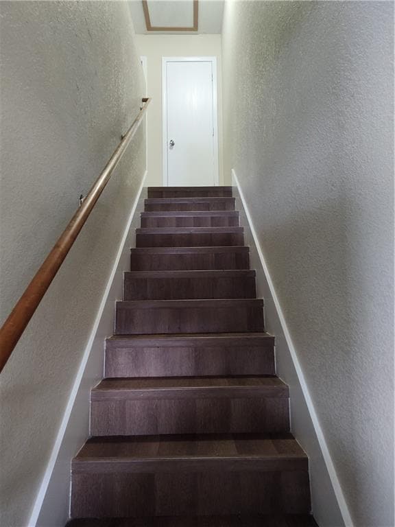 Foto del edificio - 9 W Rainsong St