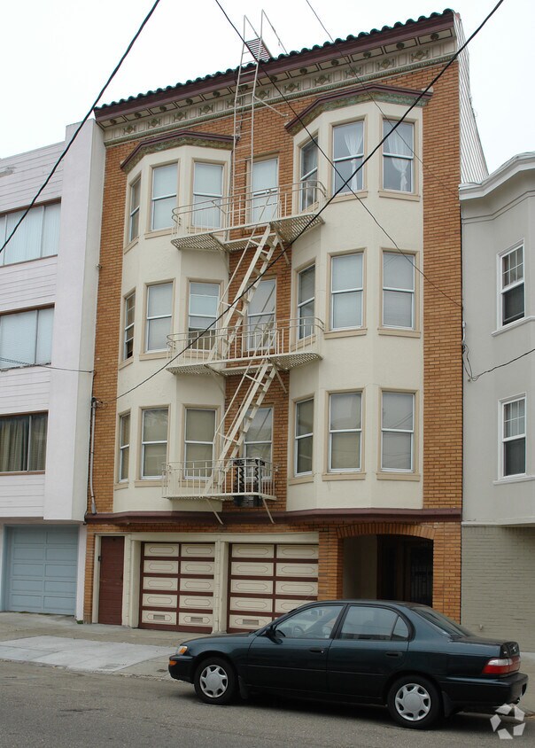 Primary Photo - 443 15th Ave