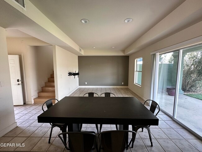 Building Photo - 7549 Le Conte Dr