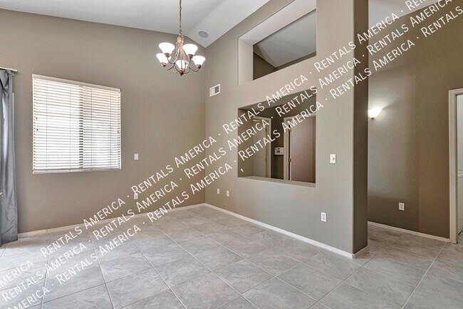 Foto del edificio - Beautiful Home in Rita Ranch