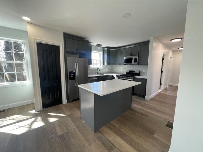 Foto del edificio - 20 Westcott Ave