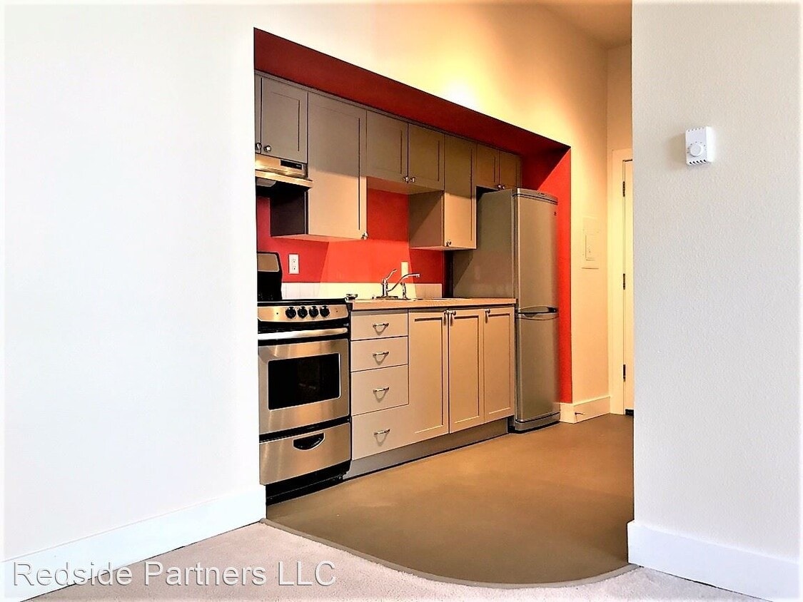 Primary Photo - 1420 Belmont Ave
