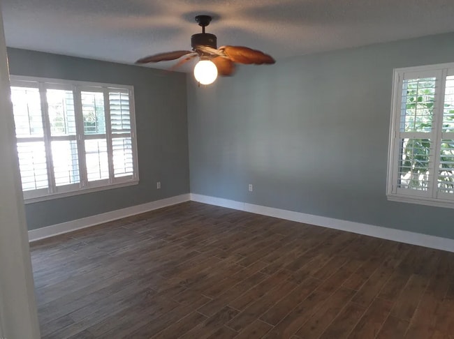 Building Photo - 1815 Kings Ct