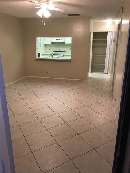 Foto principal - 10057 Winding Lake Rd